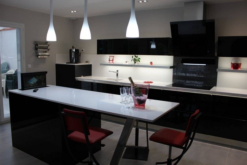 CUISINES NOIRES