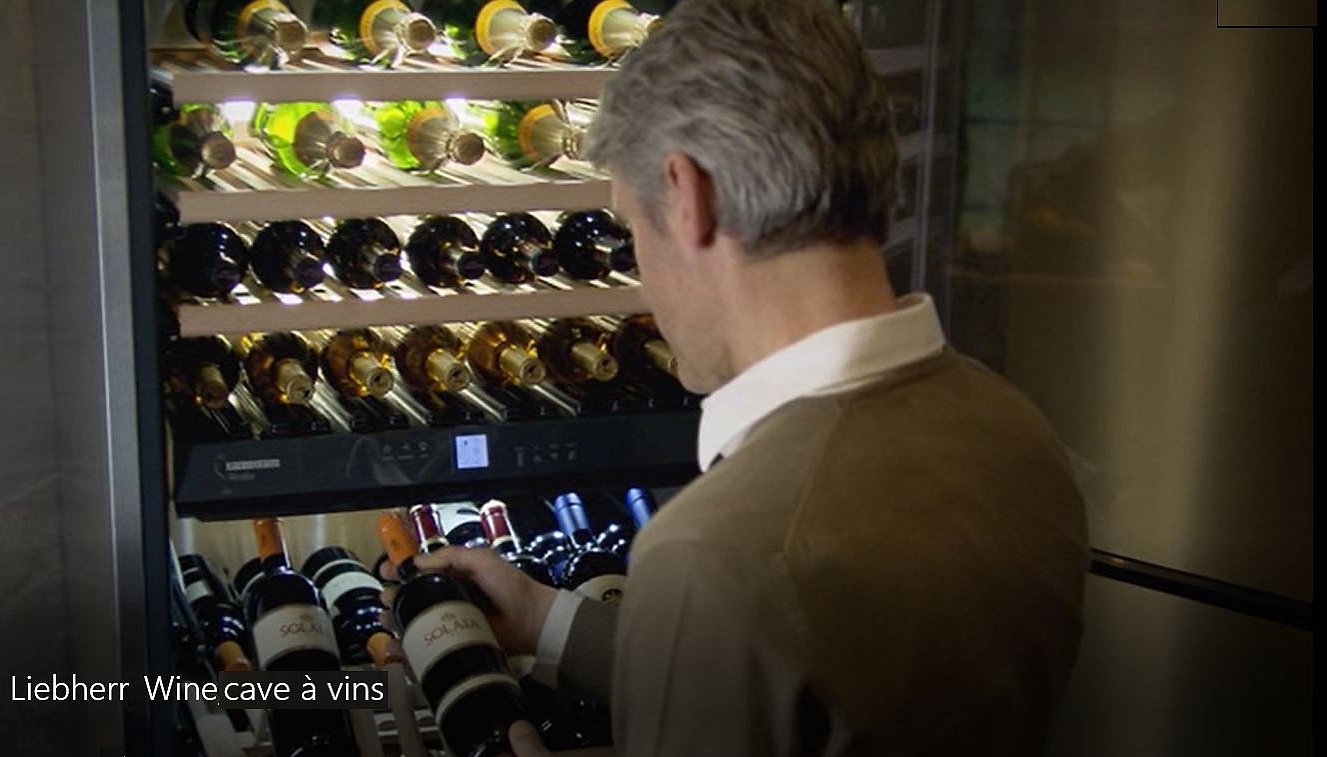 CAVE A VINS LIEBHERR