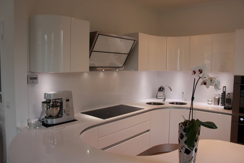 CUISINES BLANCHES